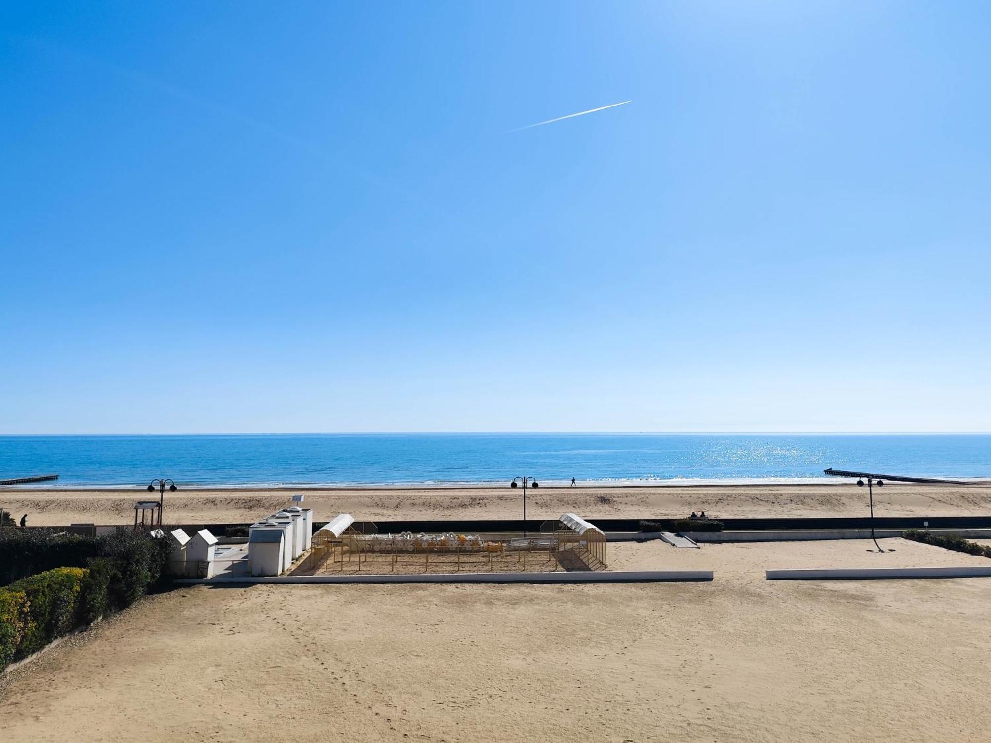 Puerto Del Sol Fronte Mare Apartment Lido di Jesolo Exterior photo